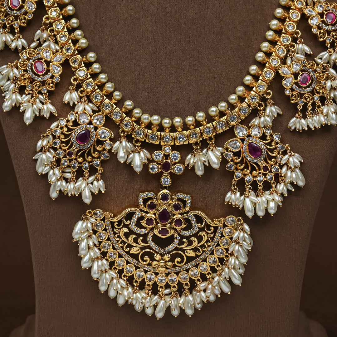 Guttapusal Necklace Set