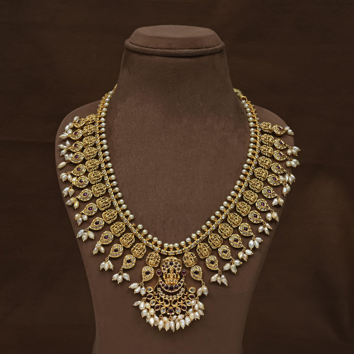 Guttapusal Necklace Set