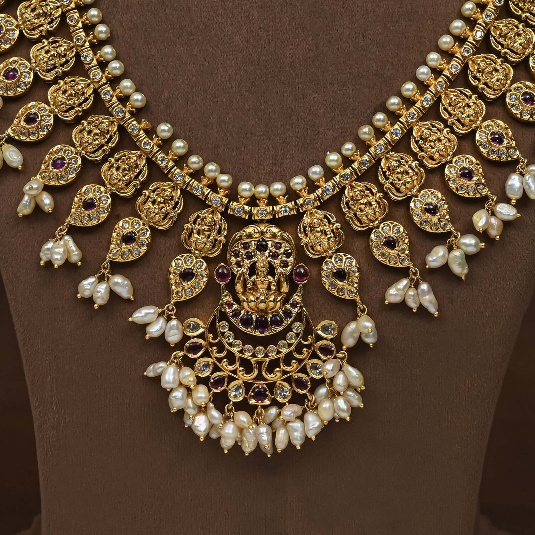 Guttapusal Necklace Set