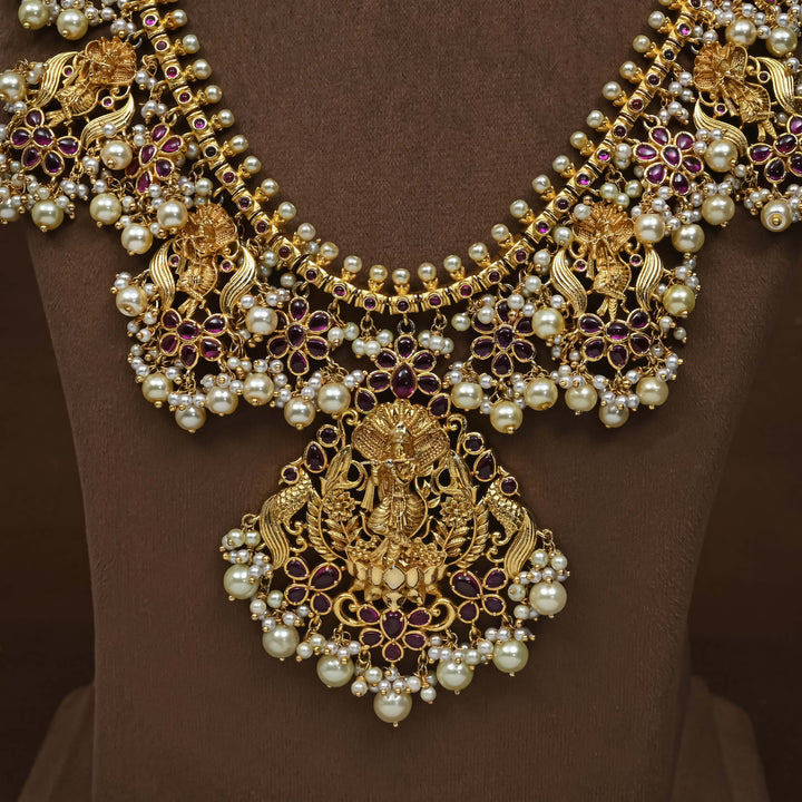 Royal Guttapusal Necklace Set