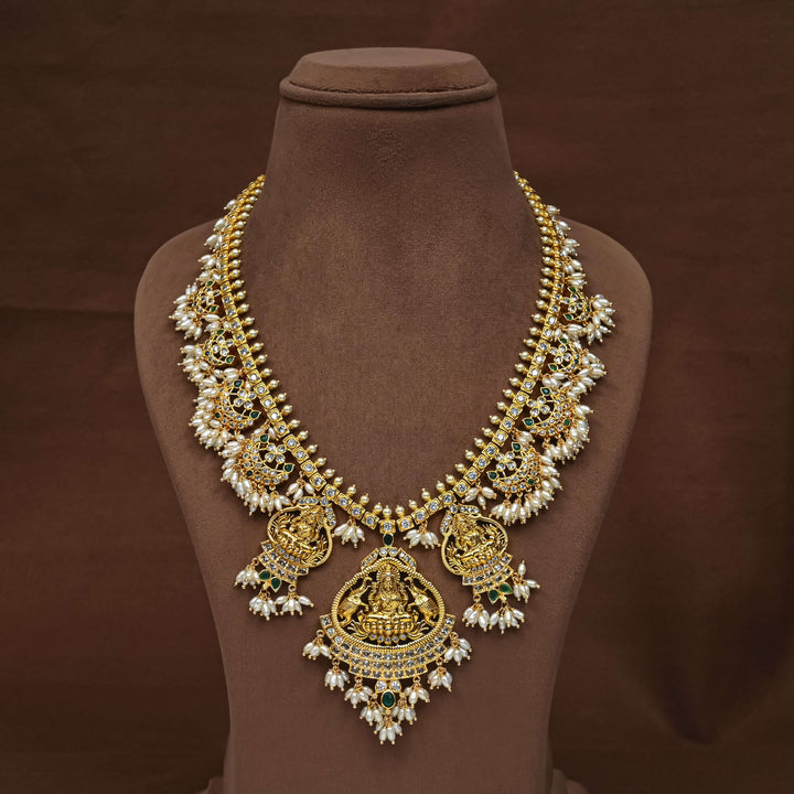 Royal Guttapusal Necklace Set