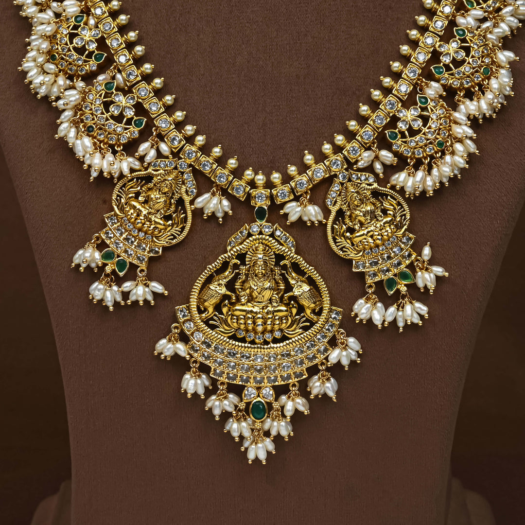 Royal Guttapusal Necklace Set