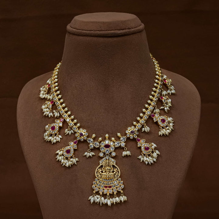 Guttapusal Necklace Set