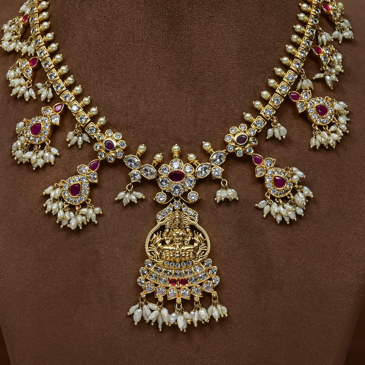 Guttapusal Necklace Set