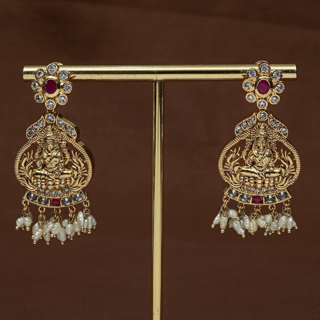Guttapusal Necklace Set