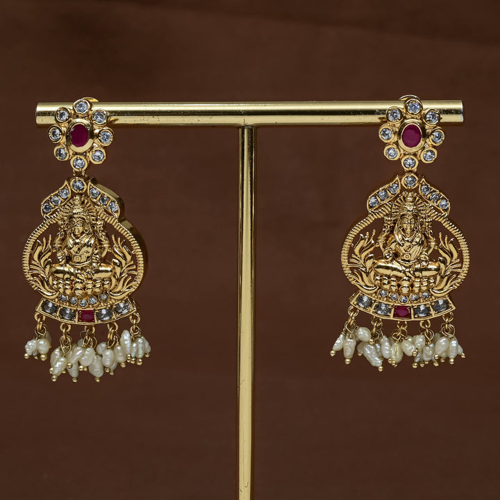 Guttapusal Necklace Set