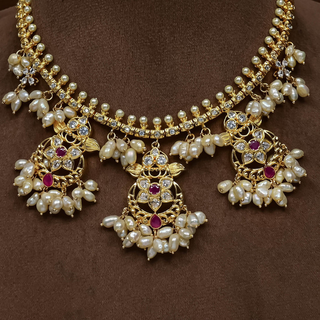 Guttapusal Necklace Set