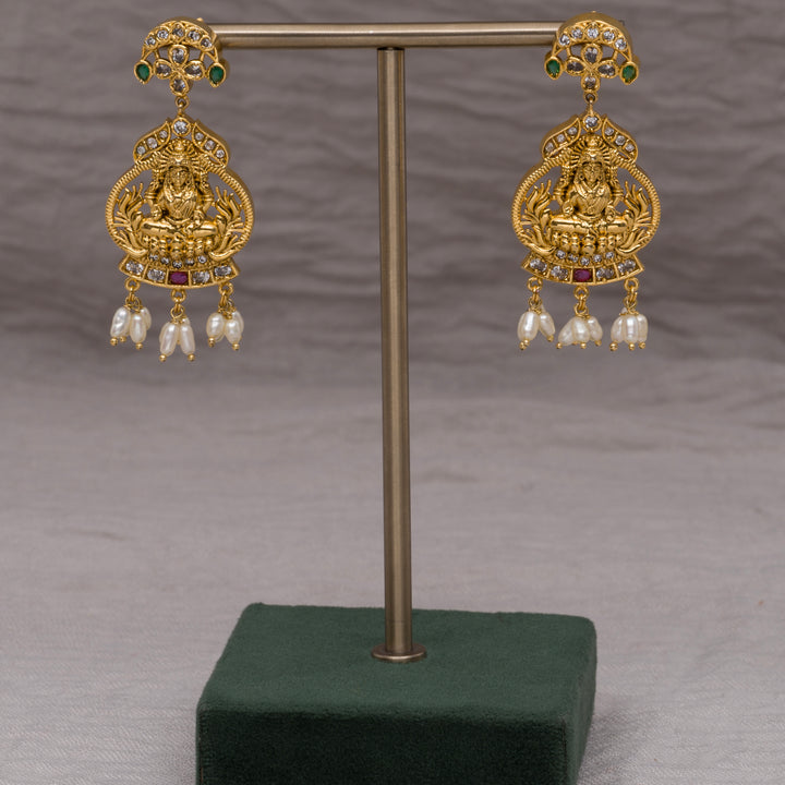 Royal Guttapusal Necklace Set