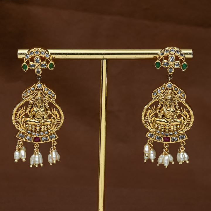 Royal Guttapusal Necklace Set