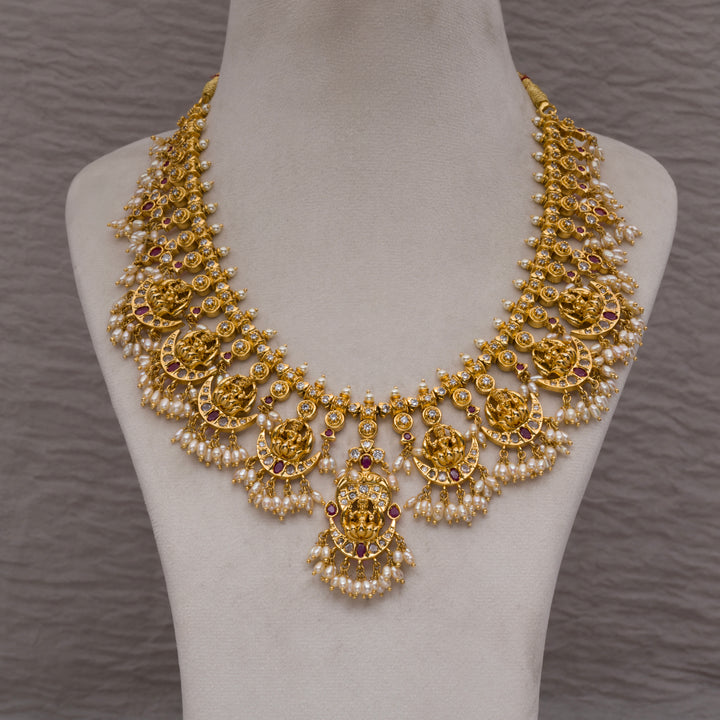 Royal Guttapusal Necklace Set