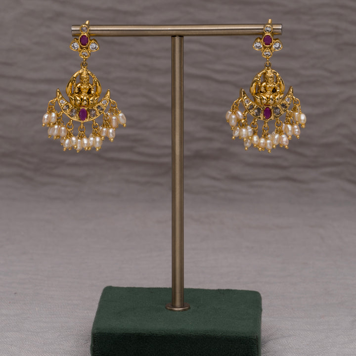 Royal Guttapusal Necklace Set