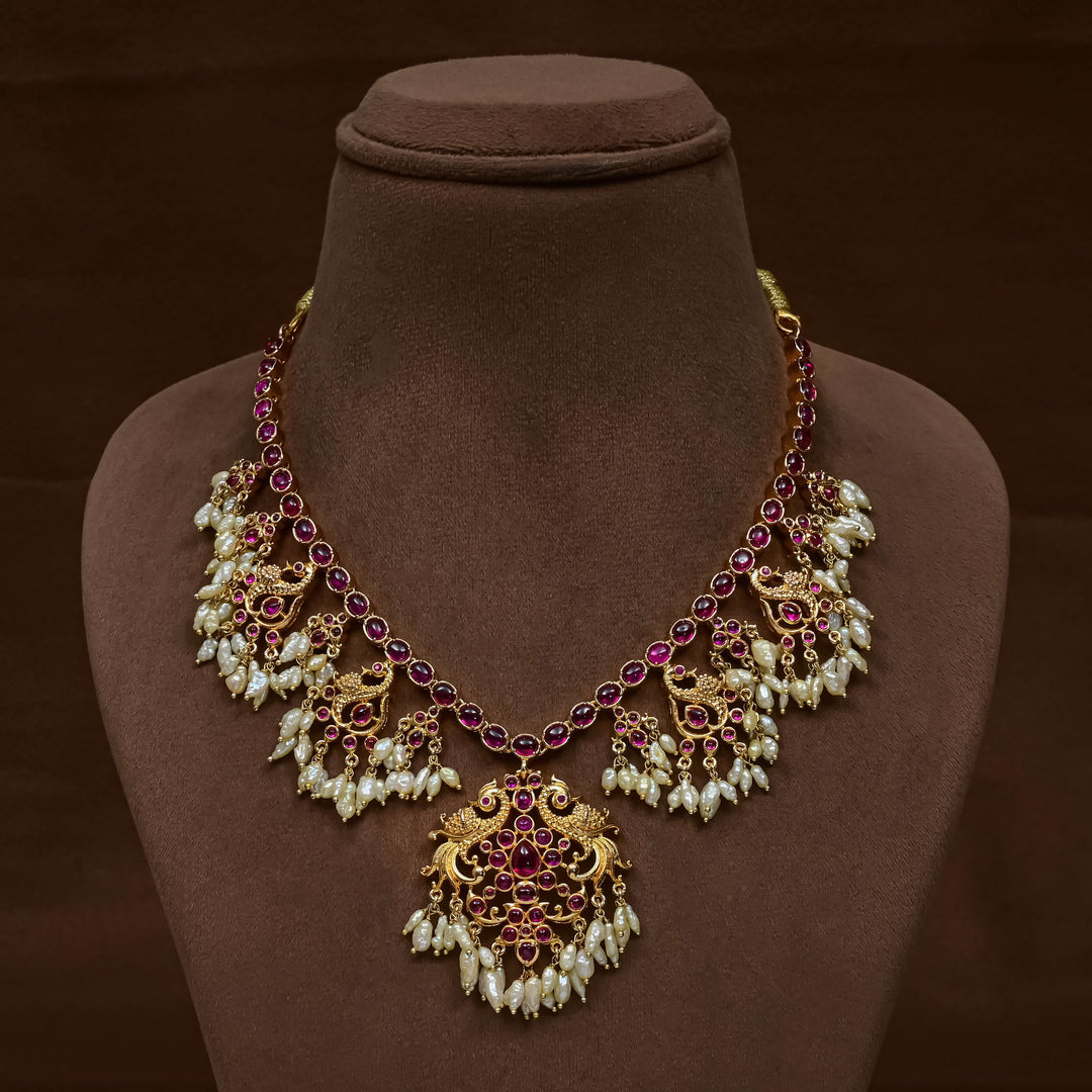 Guttapusal Nakshi Necklace Set