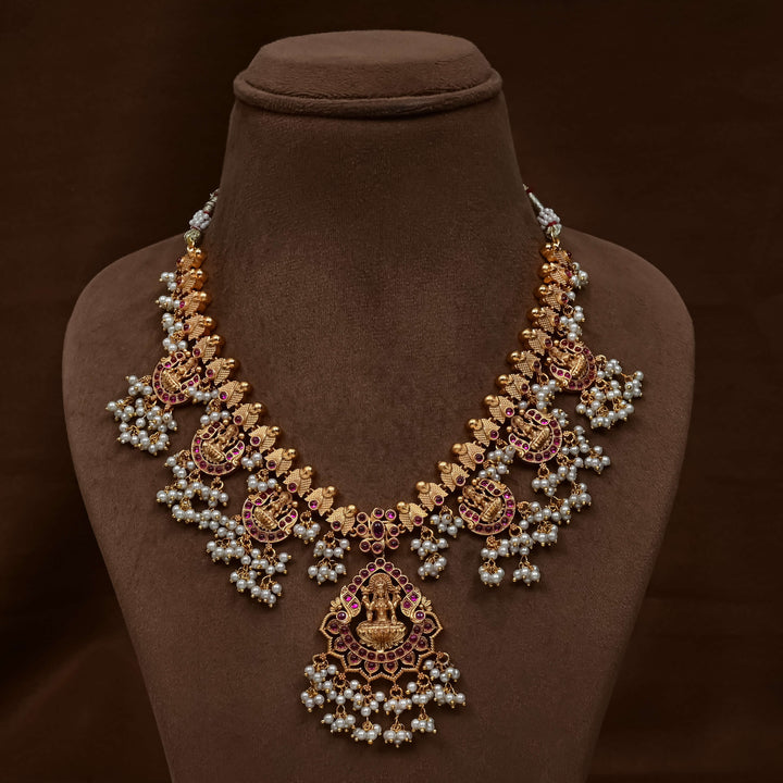 Guttapusal Necklace Set