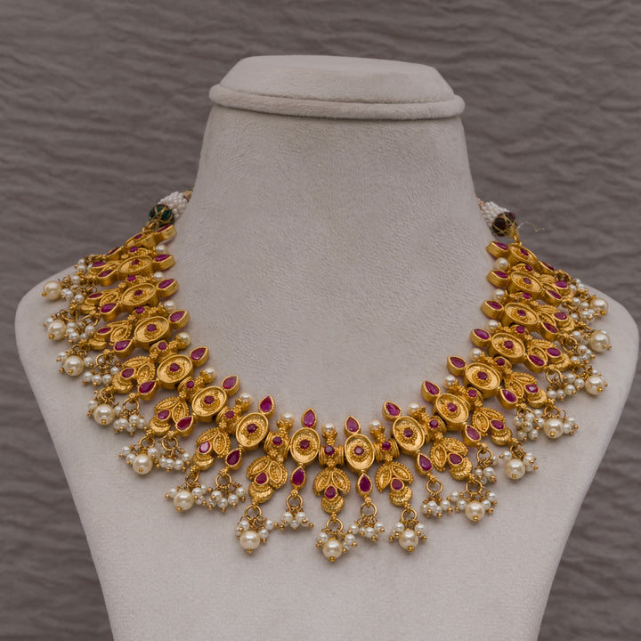 Guttapusal Necklace Set