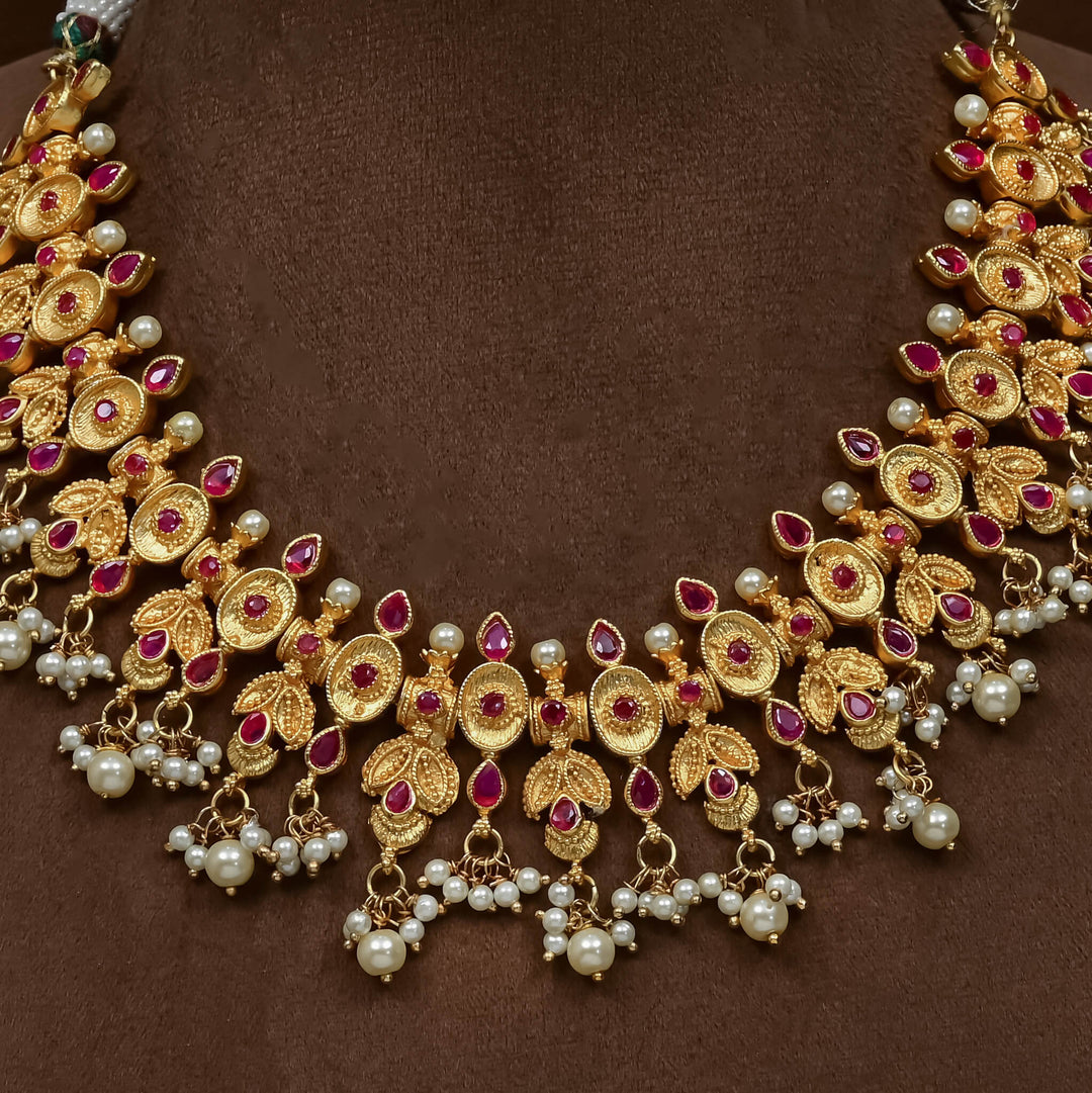 Guttapusal Necklace Set