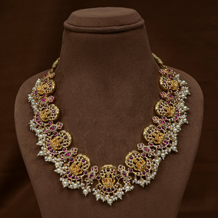 Royal Guttapusal Necklace Set
