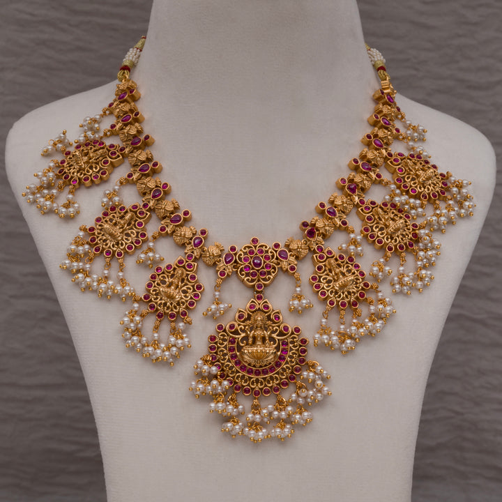 Royal Guttapusal Necklace Set