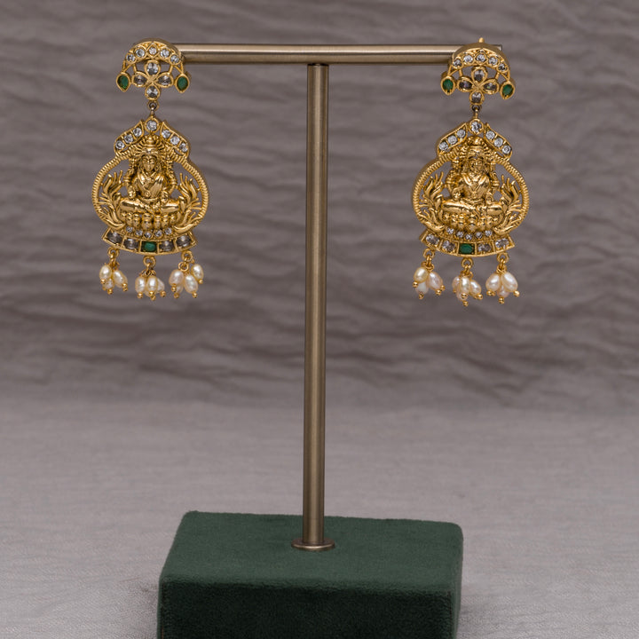 Royal Guttapusal Necklace Set