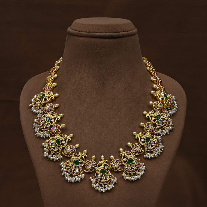 Guttapusal Nakshi Necklace Set