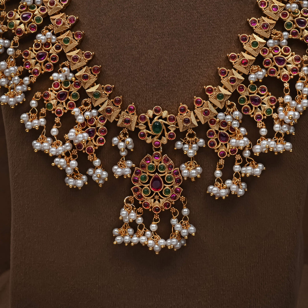 Royal Guttapusal Necklace Set