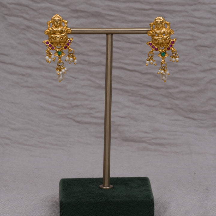 Royal Guttapusal Necklace Set