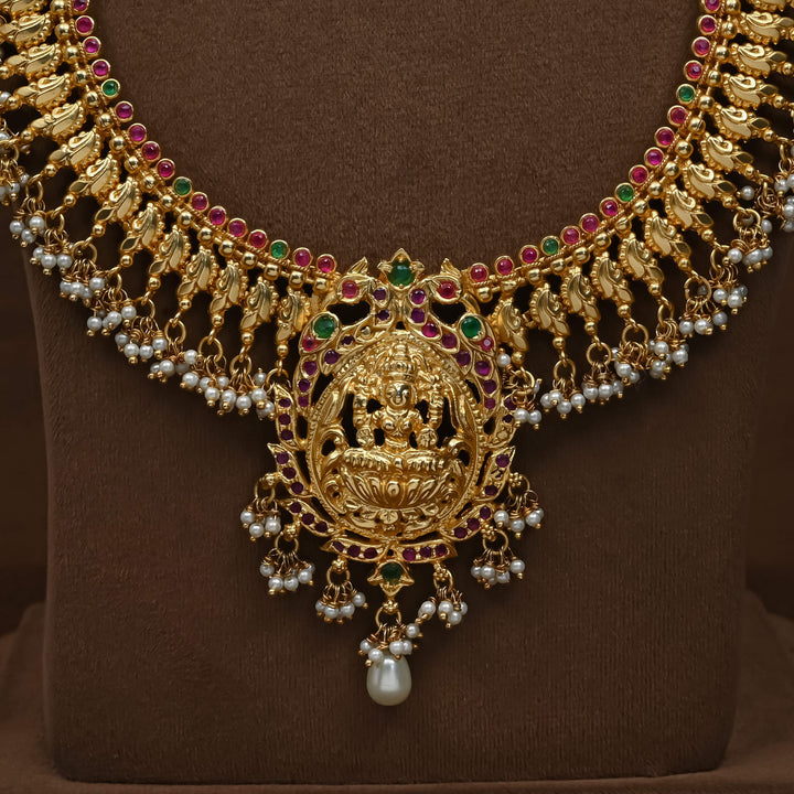 Royal Guttapusal Necklace Set
