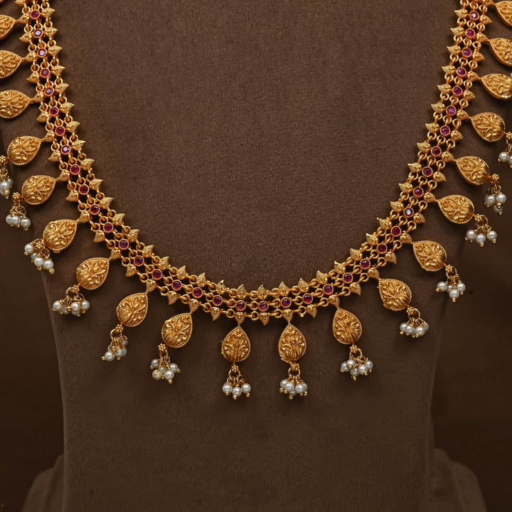 Guttapusal Necklace Set