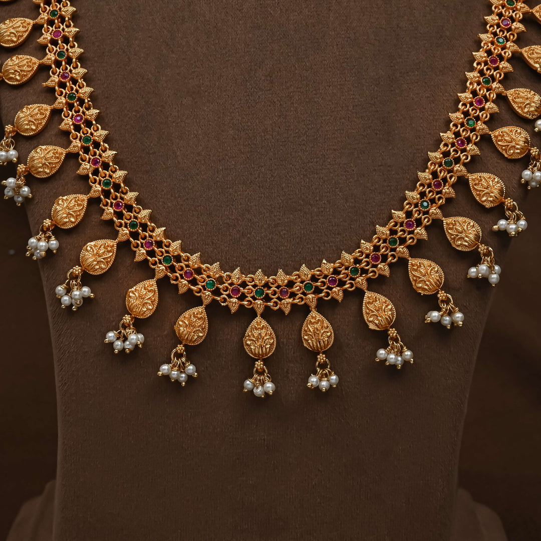 Guttapusal Necklace Set
