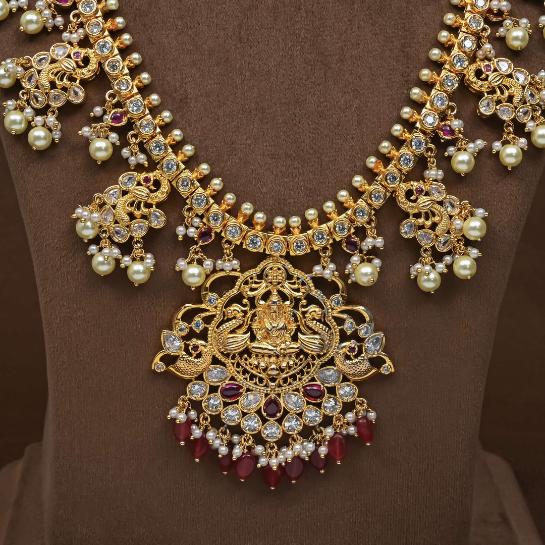 Luxury Guttapusal Necklace Set