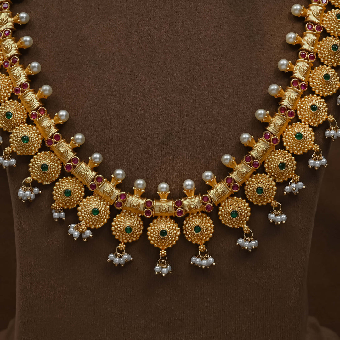 Guttapusal Necklace Set