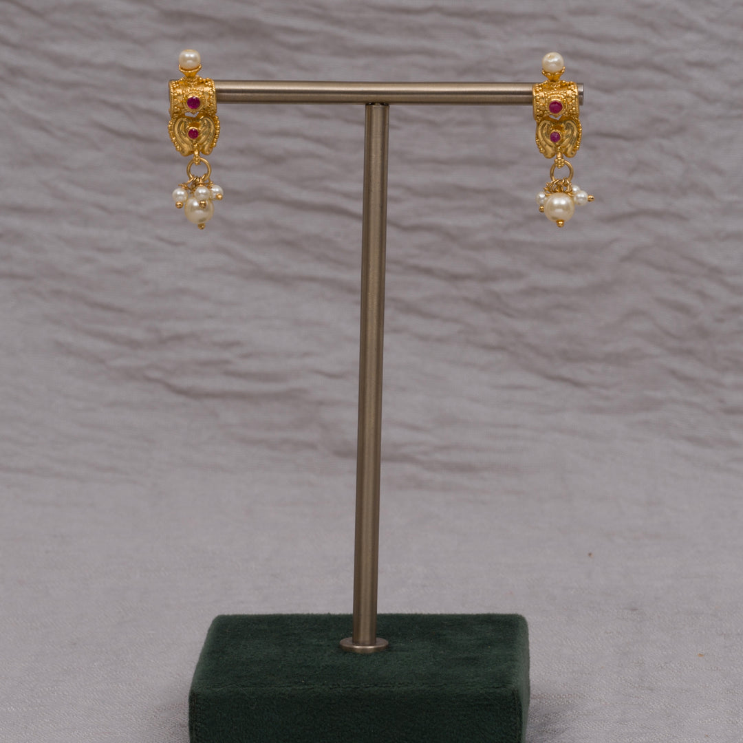 Guttapusal Necklace Set