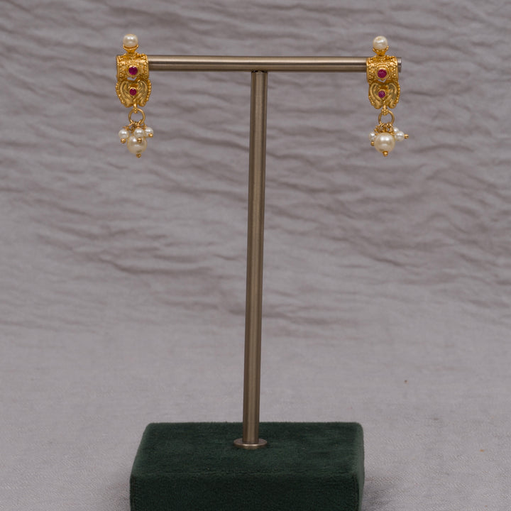 Guttapusal Necklace Set