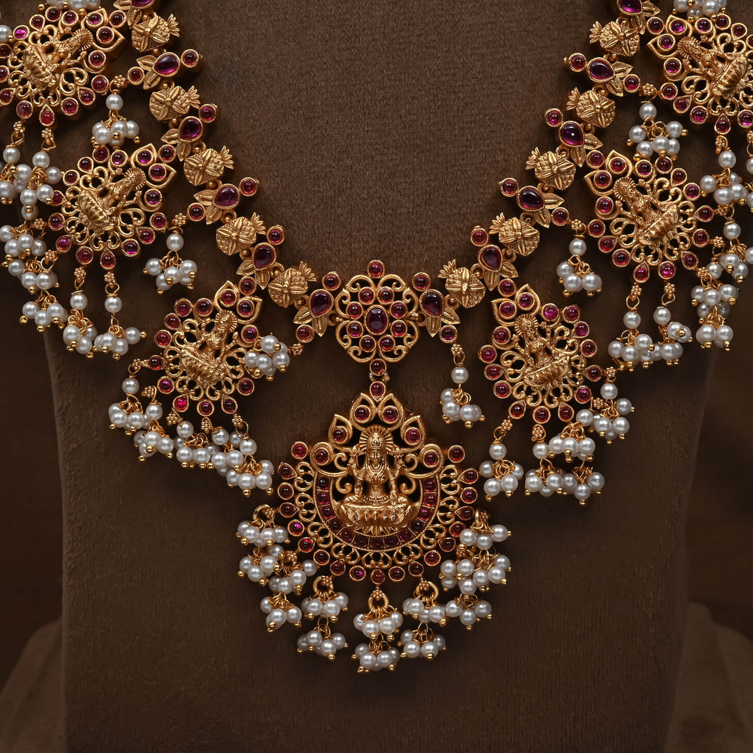 Royal Guttapusal Necklace Set