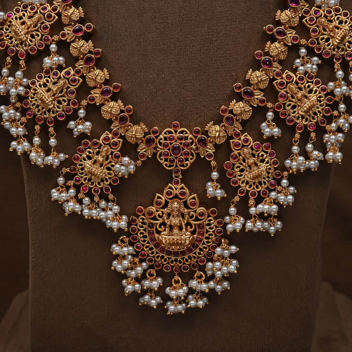 Royal Guttapusal Necklace Set