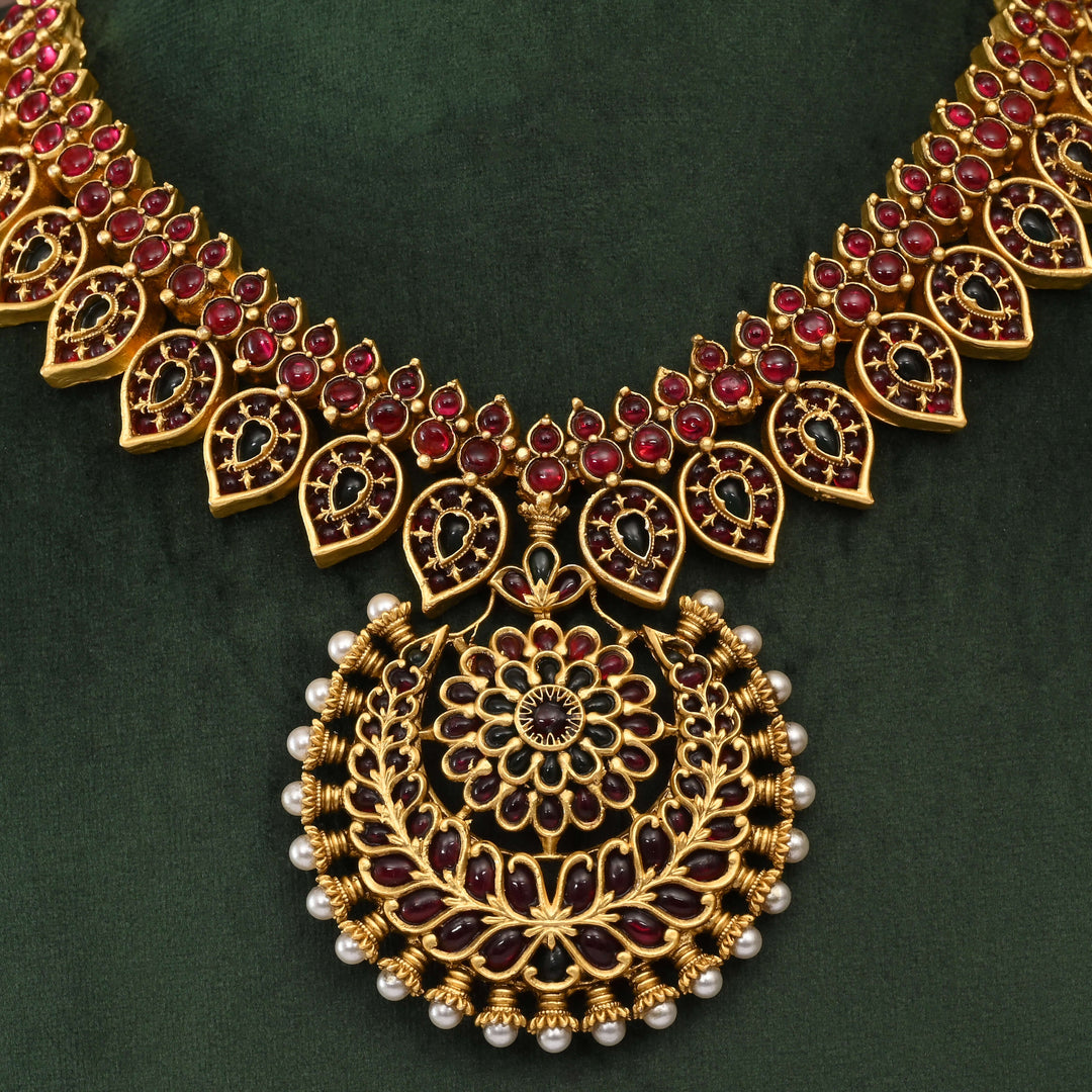 Temple Necklace Set