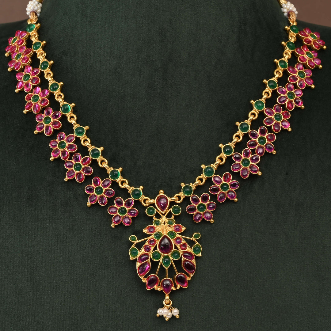 Temple Necklace Set
