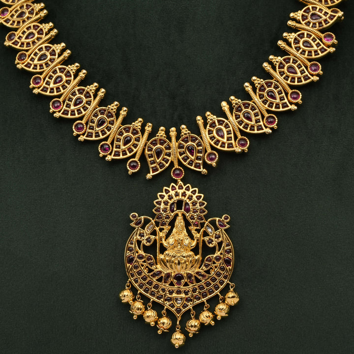 Temple Necklace Set