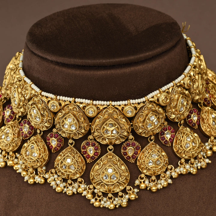 Temple Choker Set