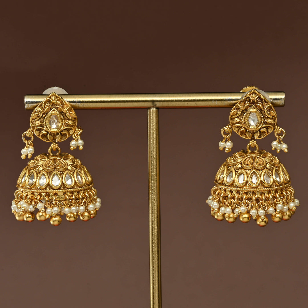 Temple Choker Set
