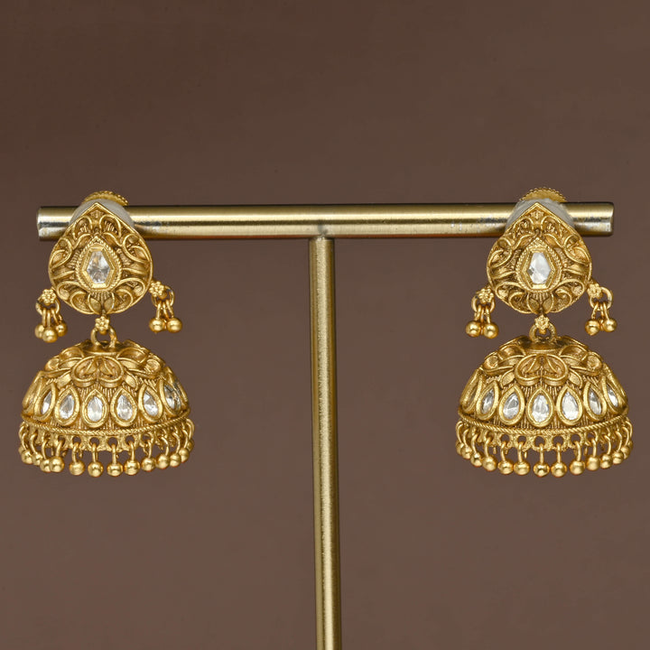 Temple Choker Set