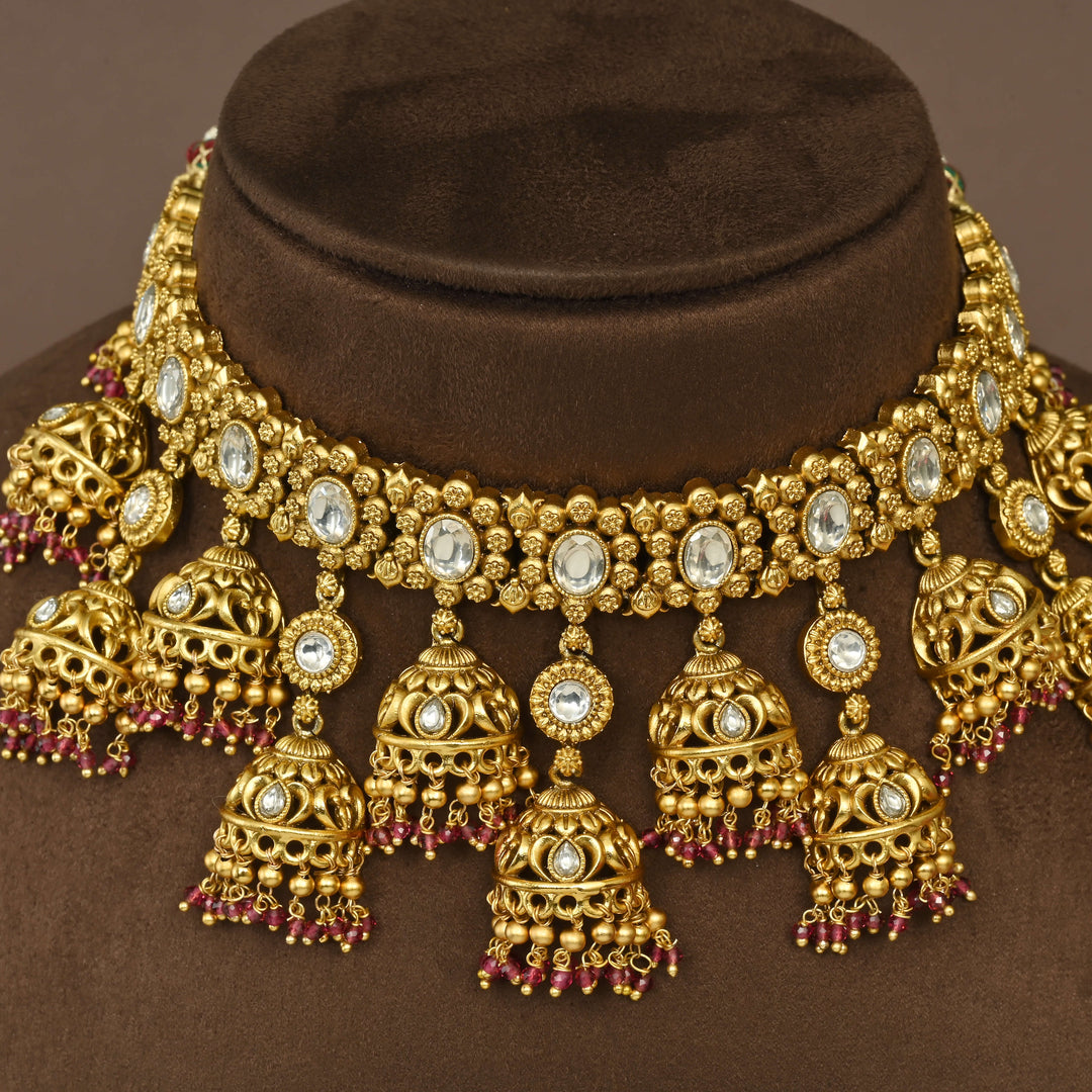 Temple Choker Set