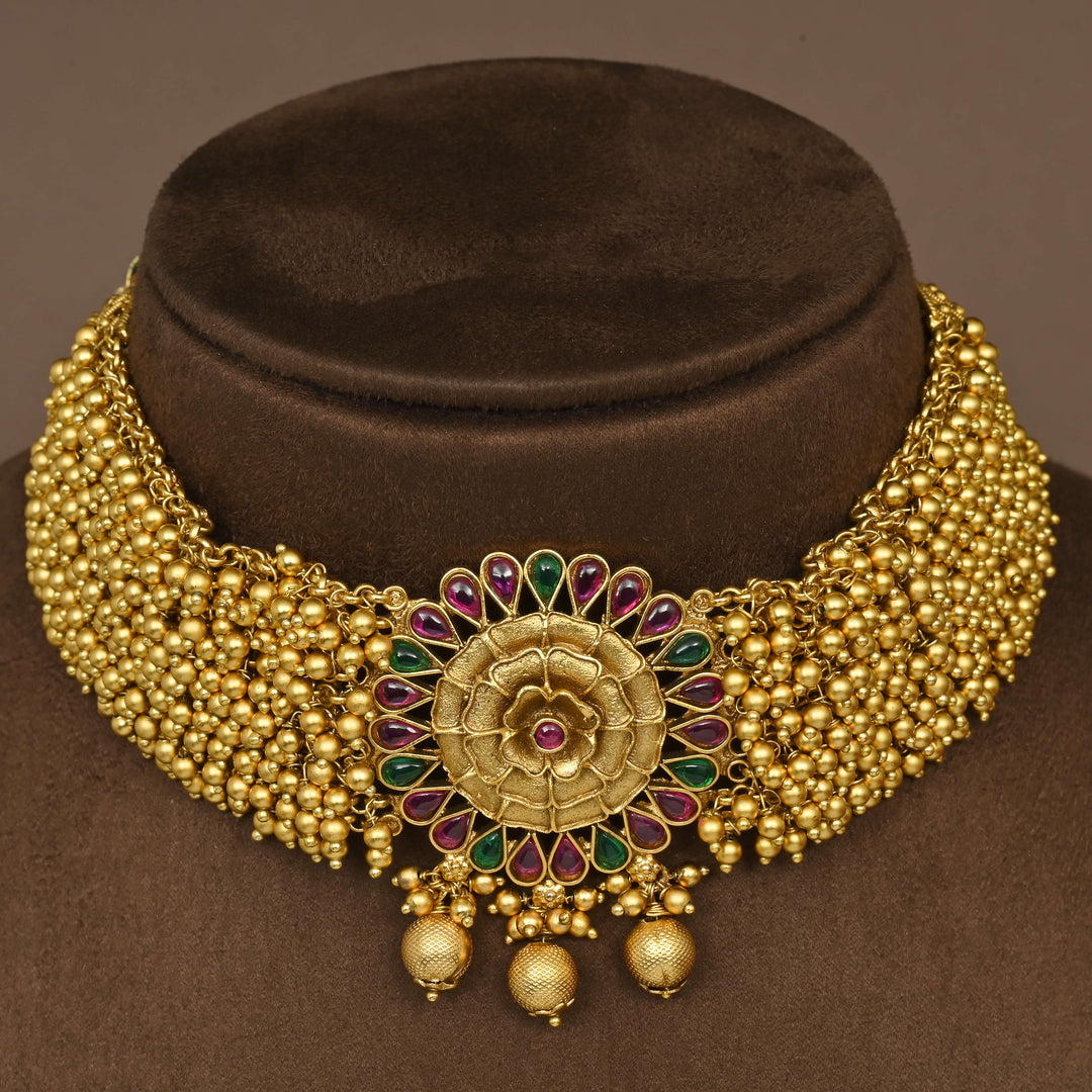Temple Choker Set