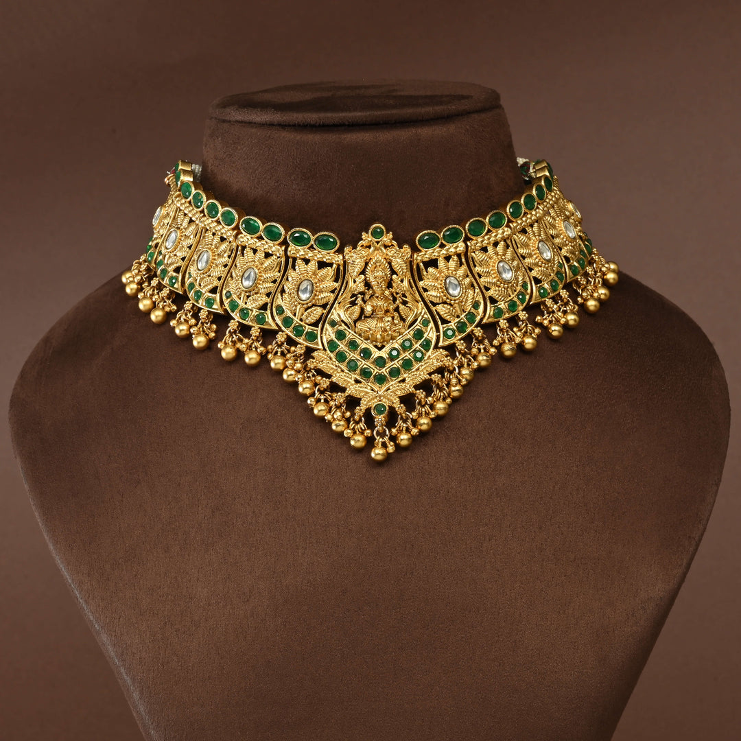 Temple Choker Set