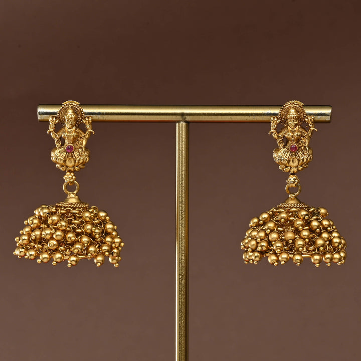 Temple Choker Set