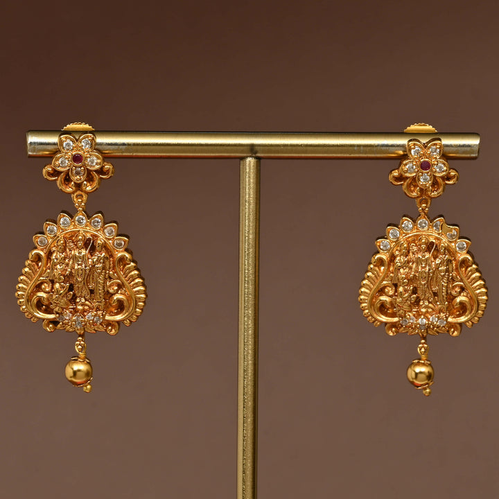 Temple Choker Set