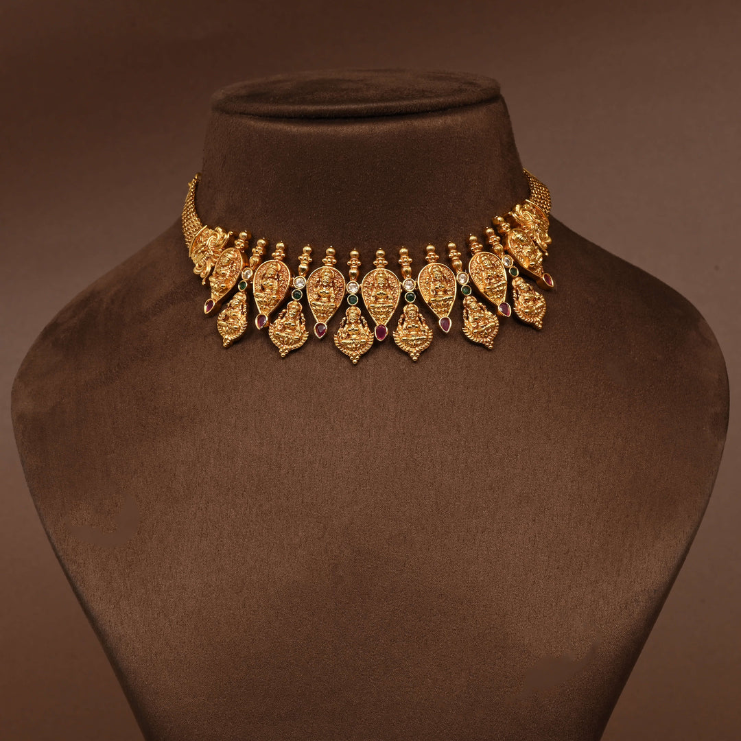 Temple Choker Set