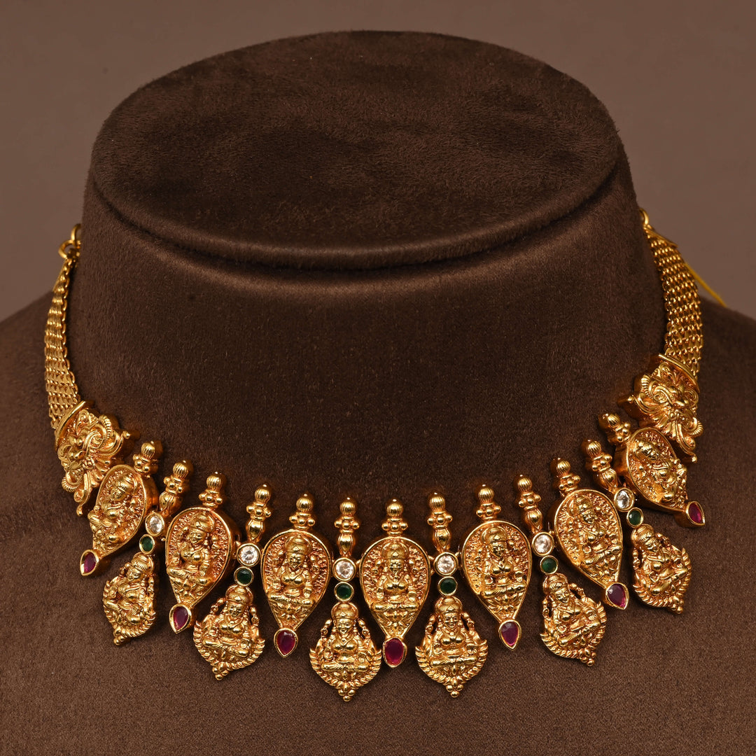 Temple Choker Set