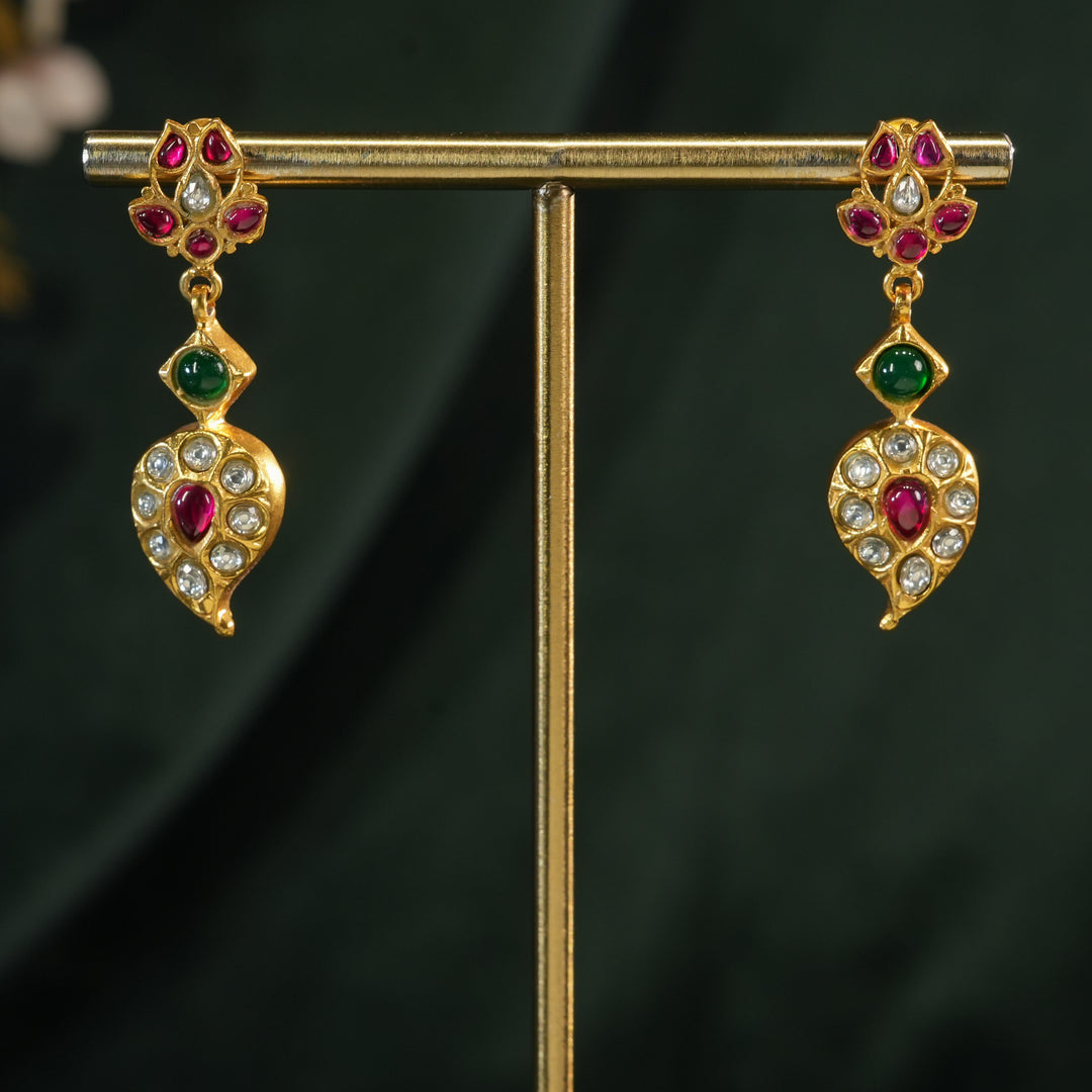 Kundan Necklace Set