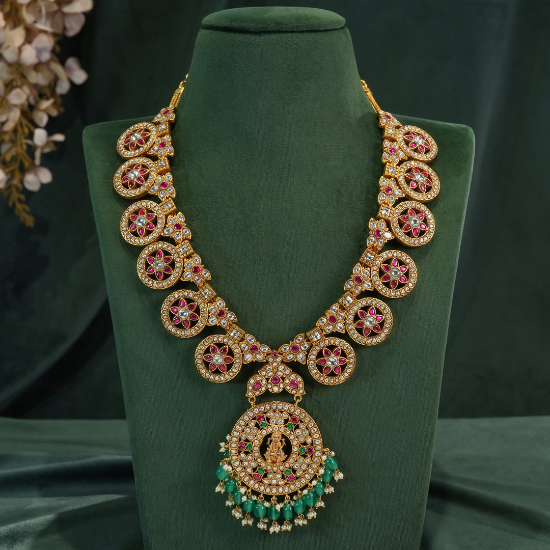 Kundan Bottu Mala