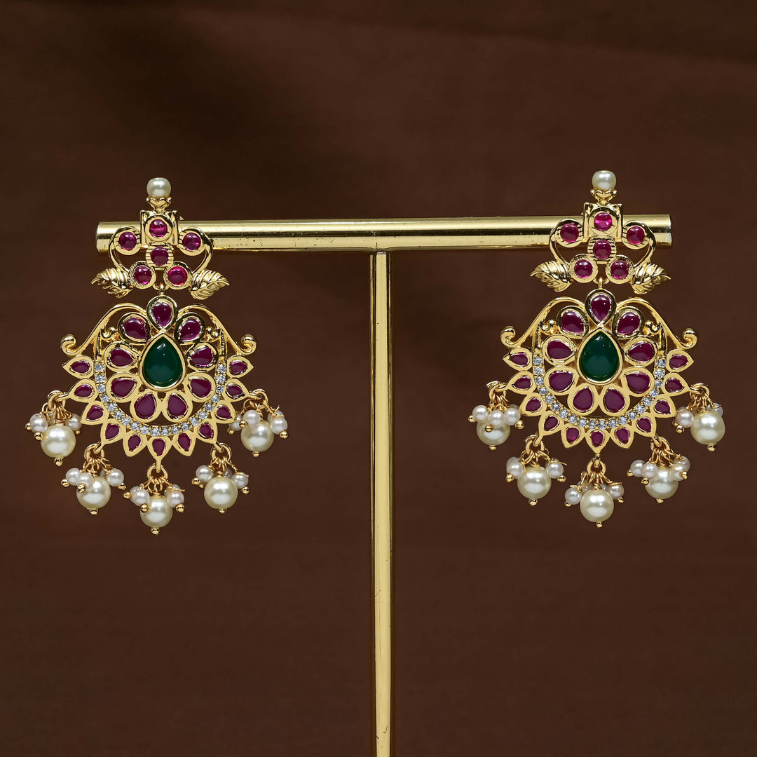 Guttapusal Necklace Set